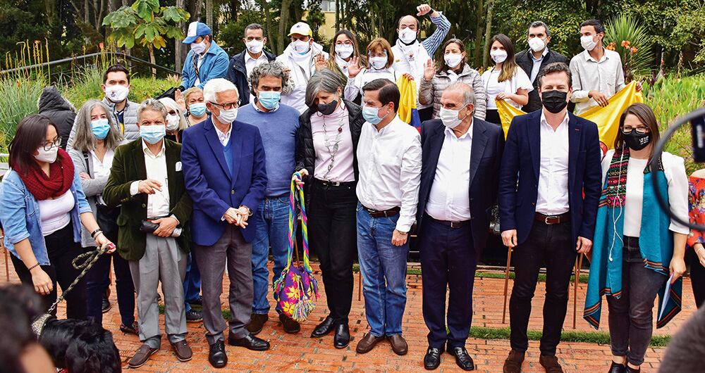 La decisión de Alejandro Gaviria de participar en el llamado cónclave que citó Juan Fernando Cristo, de la Coalición de la Esperanza, desató la crisis que lo dejó sin el respaldo del Partido Liberal.
