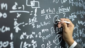 Personas con menor actividad cerebral en áreas clave mejoraron en matemáticas tras recibir estimulación eléctrica.