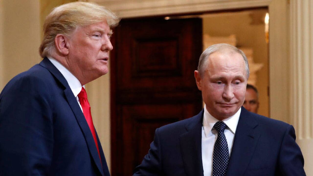 Durante su encuentro en Helsinki (Finlandia), Donald Trump y Vladimir Putin parecían amigos de hace tiempo. Putin recordó que la Guerra Fría había terminado hace tiempo, mientras que Trump aseguró que ambos países tenían la culpa por su problemática relación