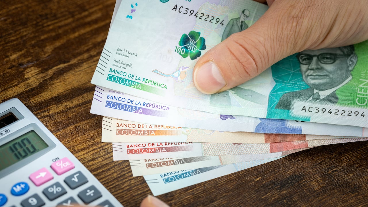 Impuestos - Billetes colombianos