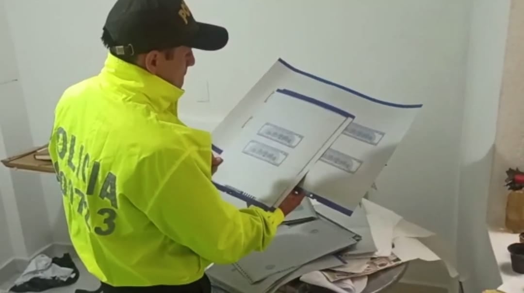 Casi dos años duró la investigación para ubicar la planta donde se fabricaban cientos de billetes falsos de dólares.