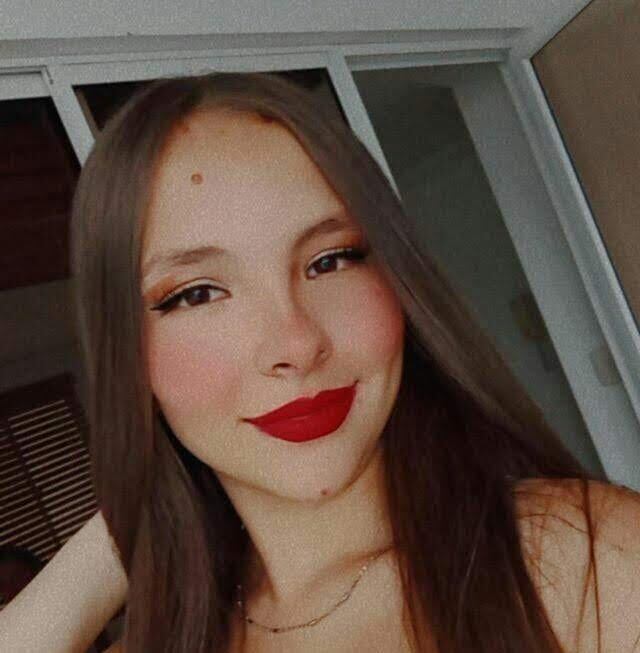 Silvana Torres, quien asesinó a su hija de tres años en Manizales, posee una cuenta en Facebook.