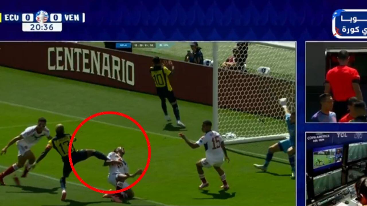 Dura patada en la Copa.