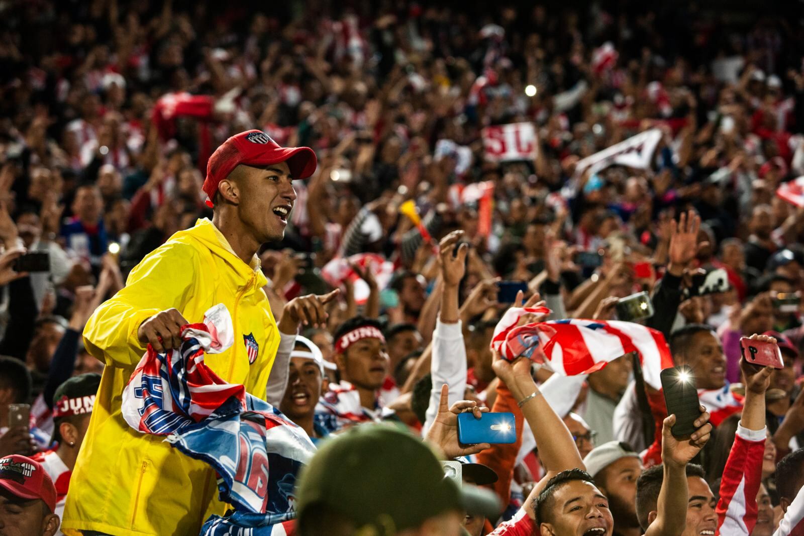 Más de 30 hinchas del Atlético Junior se certificaron como promotores del orden público y ciudadanos tolerantes.