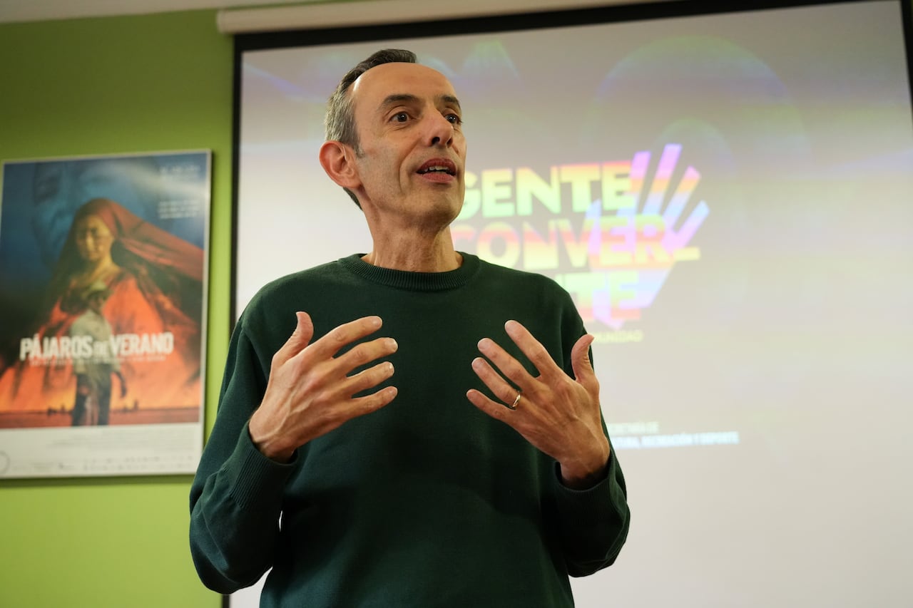 Jean-François Tosti, productor y guionista francés reconocido por éxitos internacionales como La Pandilla de la Selva —ganadora del International Emmy Award en 2015— y la serie de Netflix Astérix y Obélix: El combate de los jefes. Tosti se vinculará como showrunner de la convocatoria Serie Animada tipo Antología – Gente Convergente 2025.