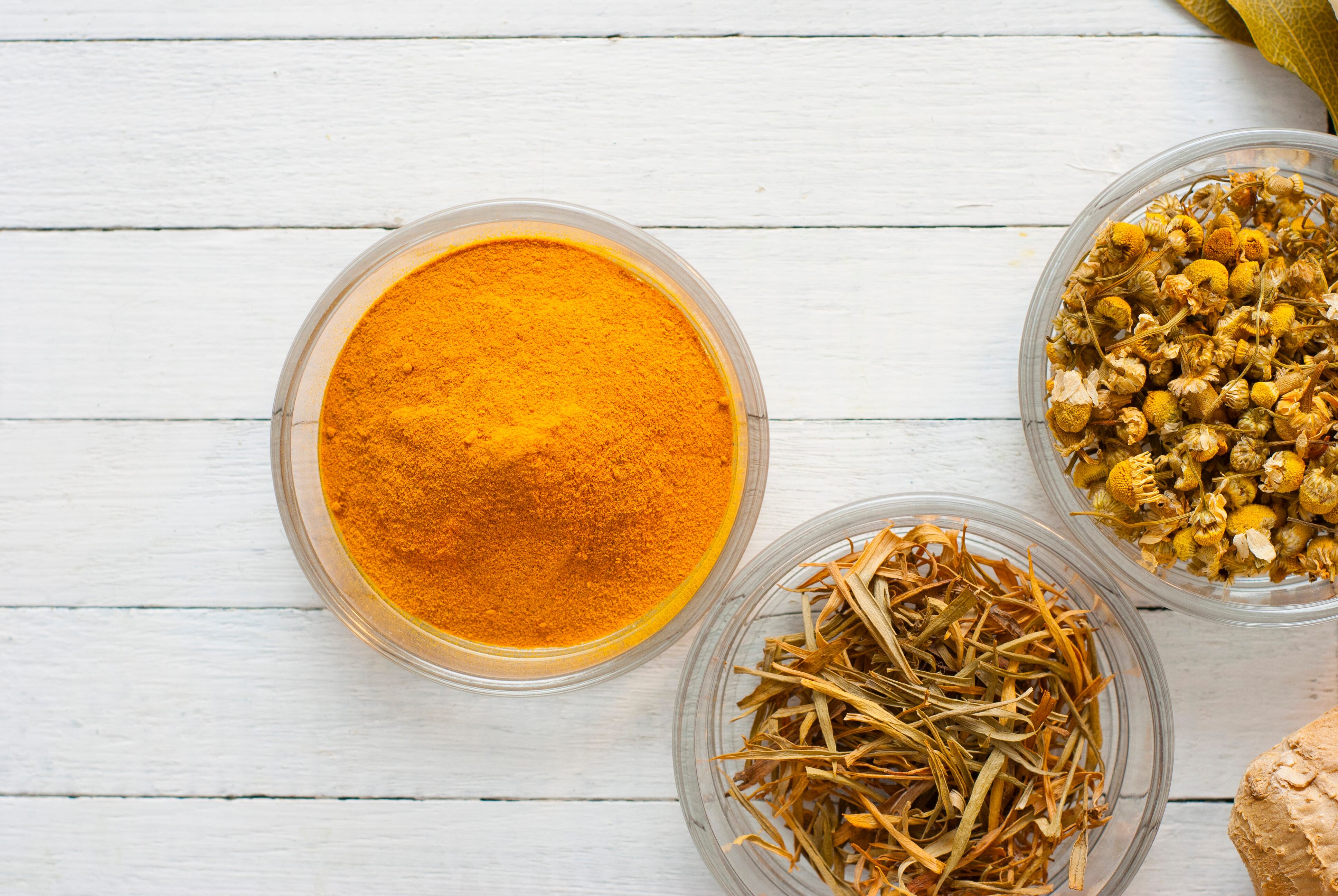Manzanilla y cúrcuma