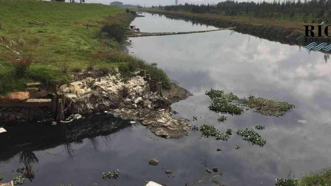 Cerca de 97 por ciento del río Bogotá está contaminado. Foto: Javier Tobar.
