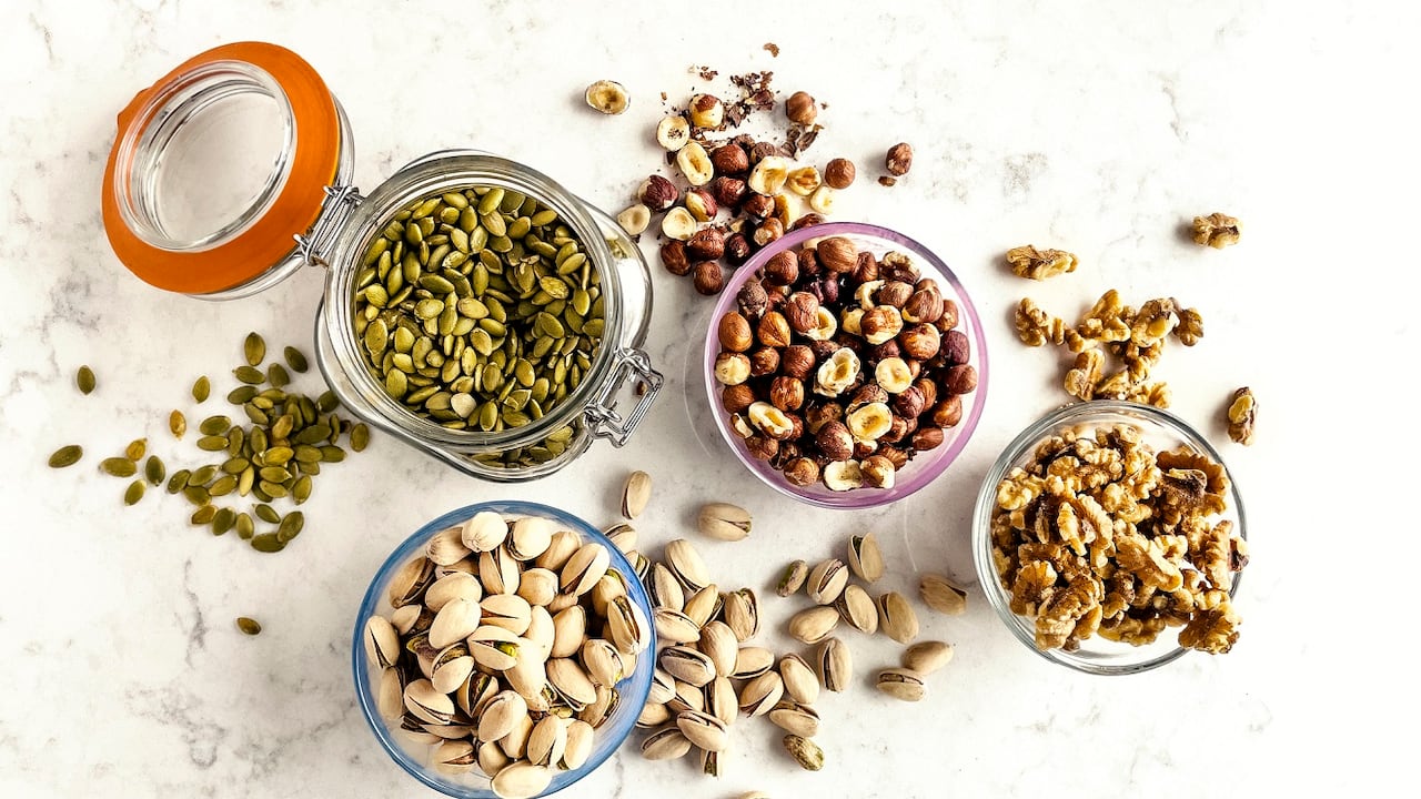 Las semillas son alimentos saludables que, entre otras cosas, ayudan a controlar el azúcar en la sangre.