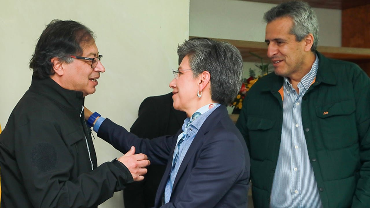 Gustavo Petro y Claudia López, en su época de alcaldesa de Bogotá.