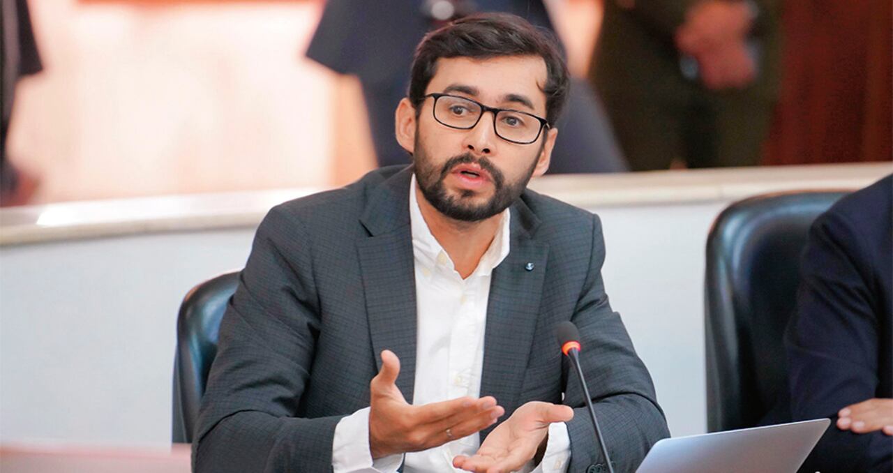 José Jaime Uscátegui reveló la información del dinero que reciben los representantes investigadores para contratar asesores.