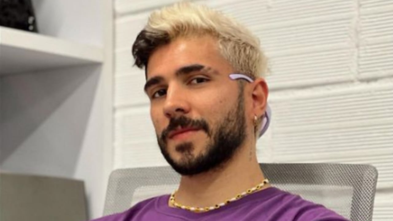 El cantante habló de los comentarios que recibió en las plataformas digitales.