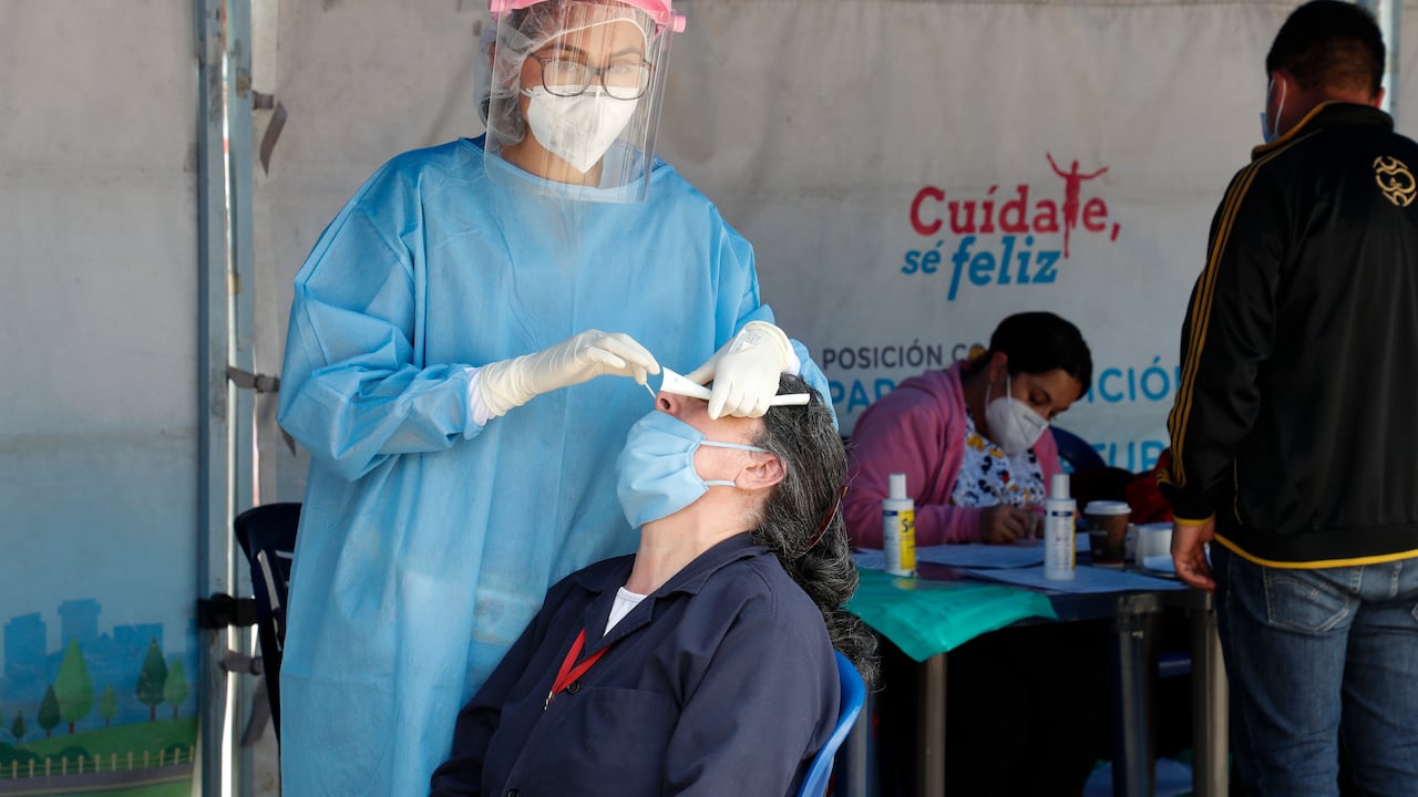 Pruebas de covid-19 en Colombia. Semana.