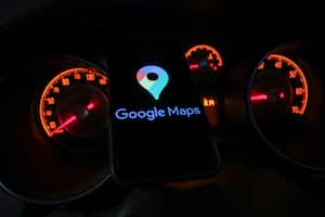 Tanto Waze como Google Maps ofrecen características únicas que pueden influir en la elección de los usuarios al momento de navegar en automóvil.
