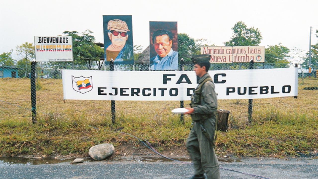 La vereda Los Pozos de San Vicente del Caguán se convirtió en 1999 en Villanueva Colombia, epicentro de los diálogos de paz. Allí funciona hoy una institución de educación rural, donde muchos todavía llegan en busca de la supuesta guaca que las Farc escondieron.