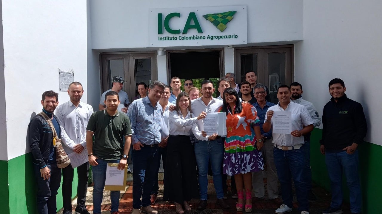 Se busca que la industria del cannabis medicinal y científico se constituya en una oportunidad de desarrollo social, económico y ambiental para muchas familias y comunidades.