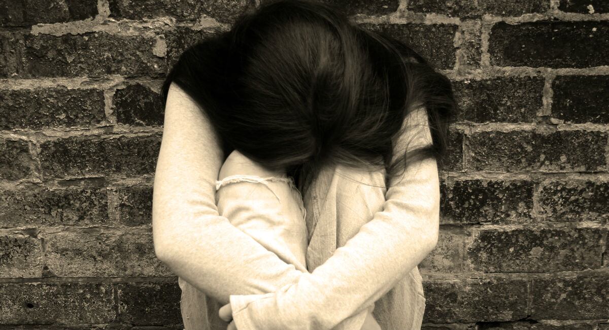 La mujer presentó la denuncia ante la Fiscalía, pero antes intentó quitarse la vida.