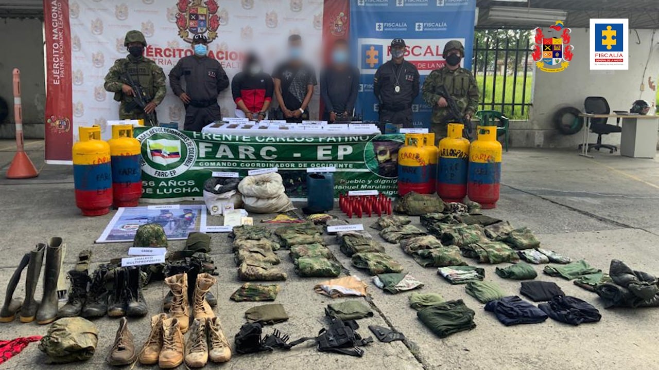 La Fiscalía capturó 13 personas que estarían recibiendo órdenes directas y desde Venezuela,  de alias Iván Márquez y El Paisa.