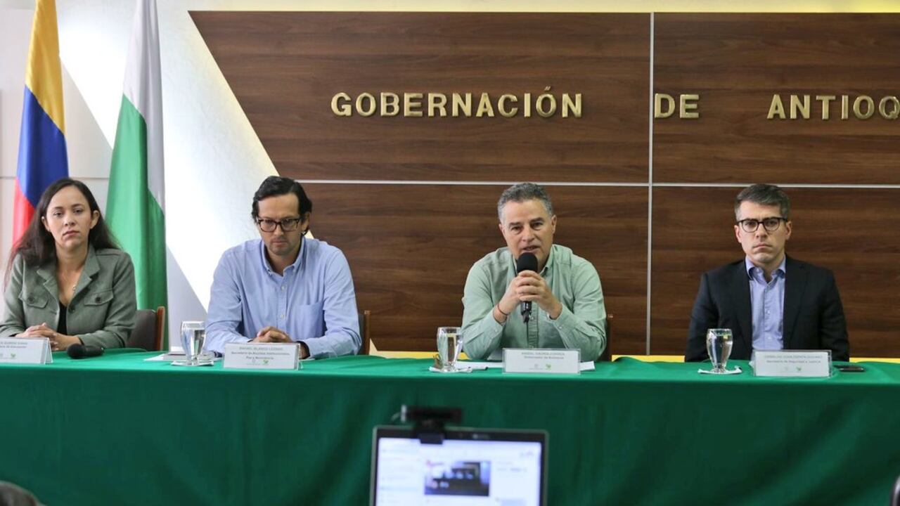 De acuerdo con Gaviria Correa, en esas zonas se tiene presencia de grupos armados, según lo demuestra la información que entrega la comunidad