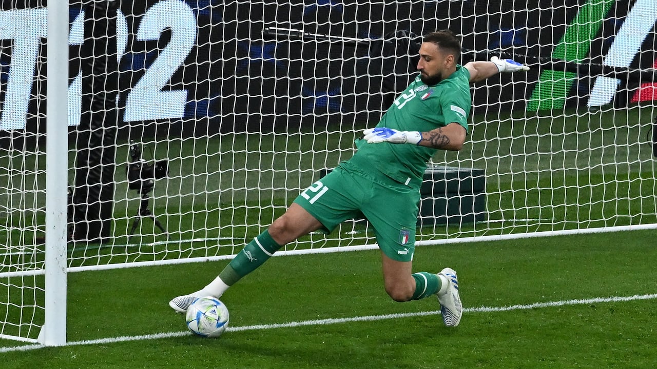 Gianluigi Donnarumma salvó un garrafal error de Italia