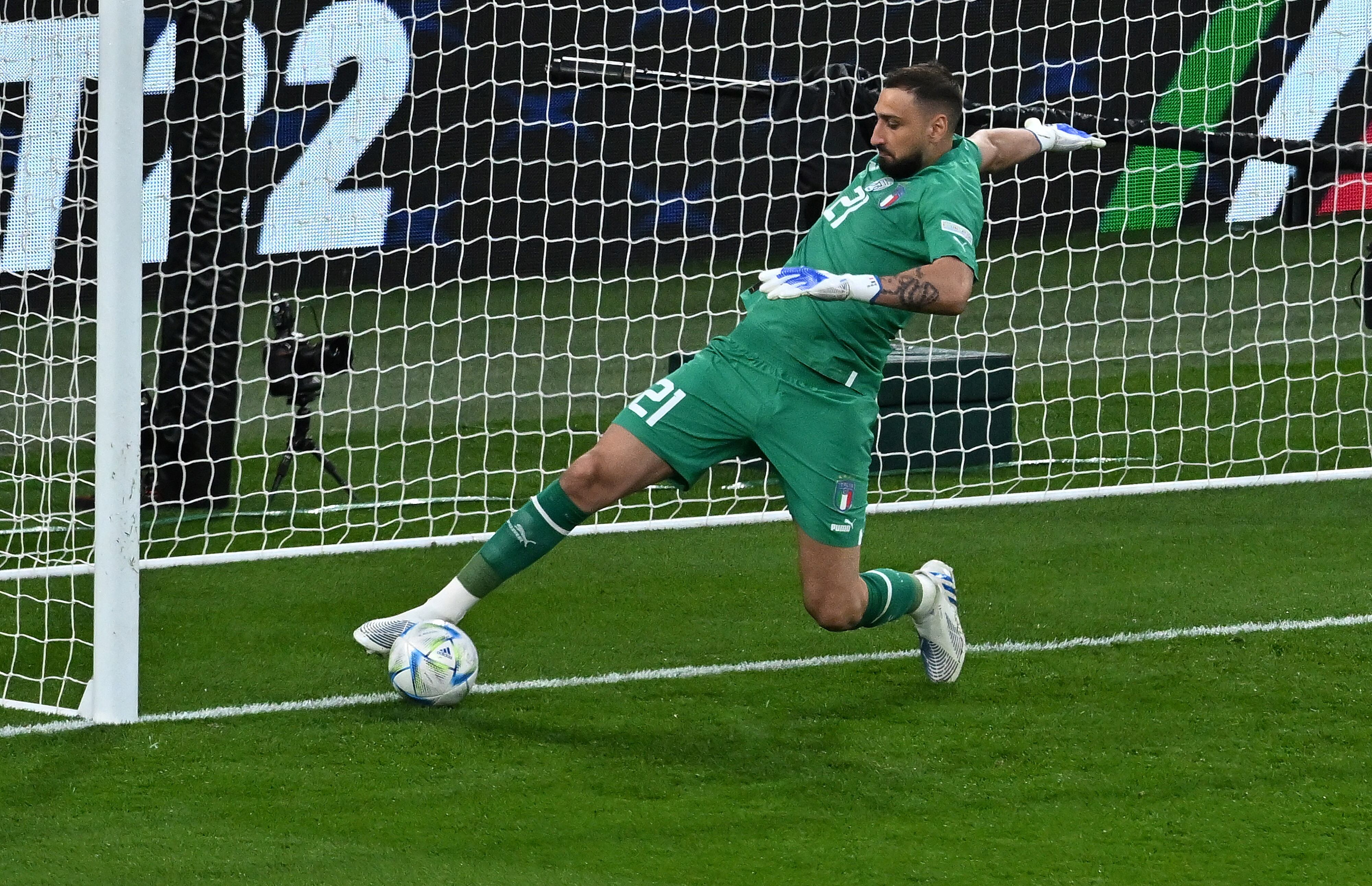 Gianluigi Donnarumma salvó un garrafal error de Italia