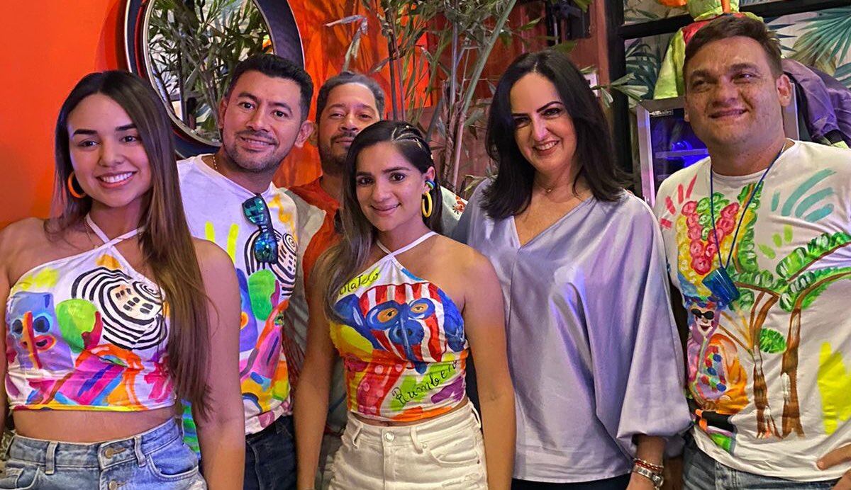 La senadora María Fernanda Cabal ha estado recientemente en el Carnaval de Barranquilla. Además de celebrar, ha estado en foros y discusiones, en las que ha profundizado sus críticas frente al Gobierno Petro.