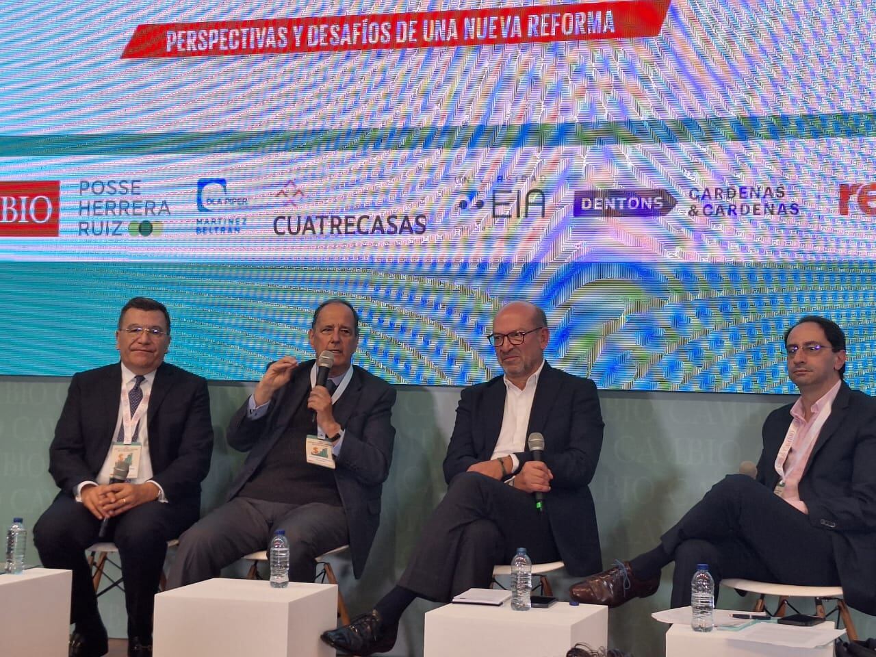 Panel Reforma Tributaria