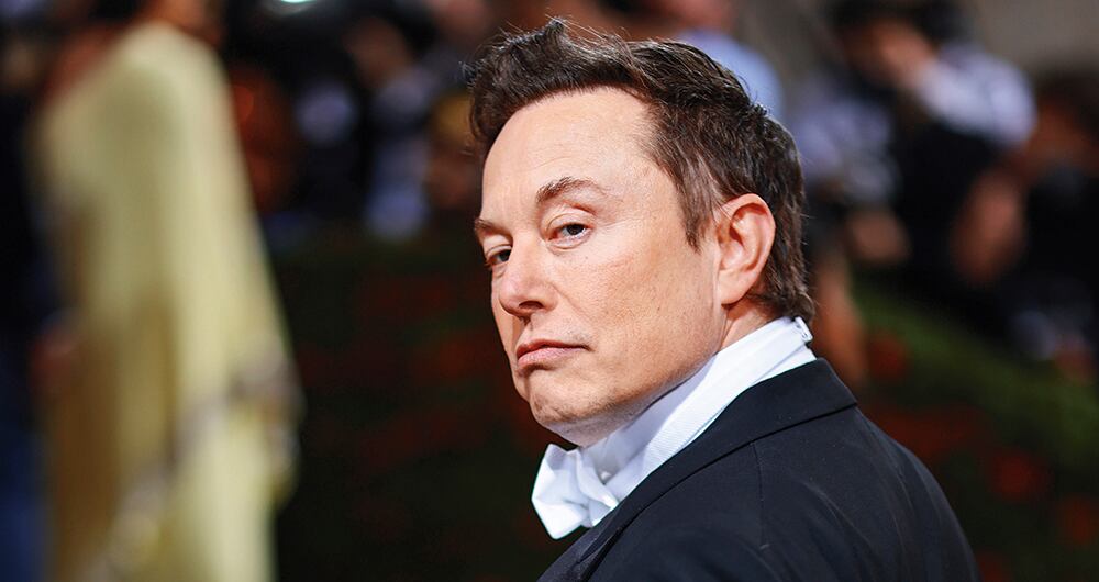 Desde su llegada a Twitter, el magnate viene acumulando varias polémicas y equivo-caciones.