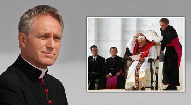 Georg Gänswein decidía quién podía tener una audiencia con el papa, y estaba pendiente de detalles tan simples como que su traje estuviera impecable cuando aparecía públicamente.