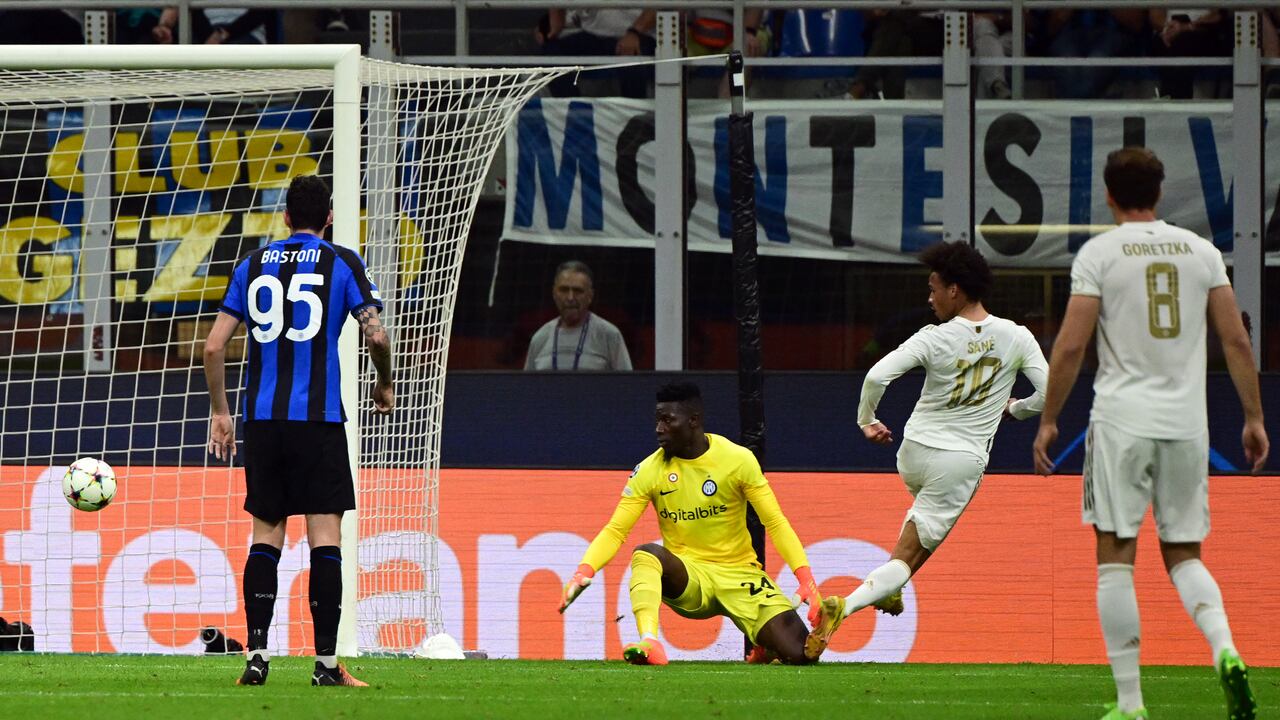 Bayern Múnich ganó como visitante y se mostró como uno de los favitos de la Liga de Campeones. (Photo by MIGUEL MEDINA / AFP)