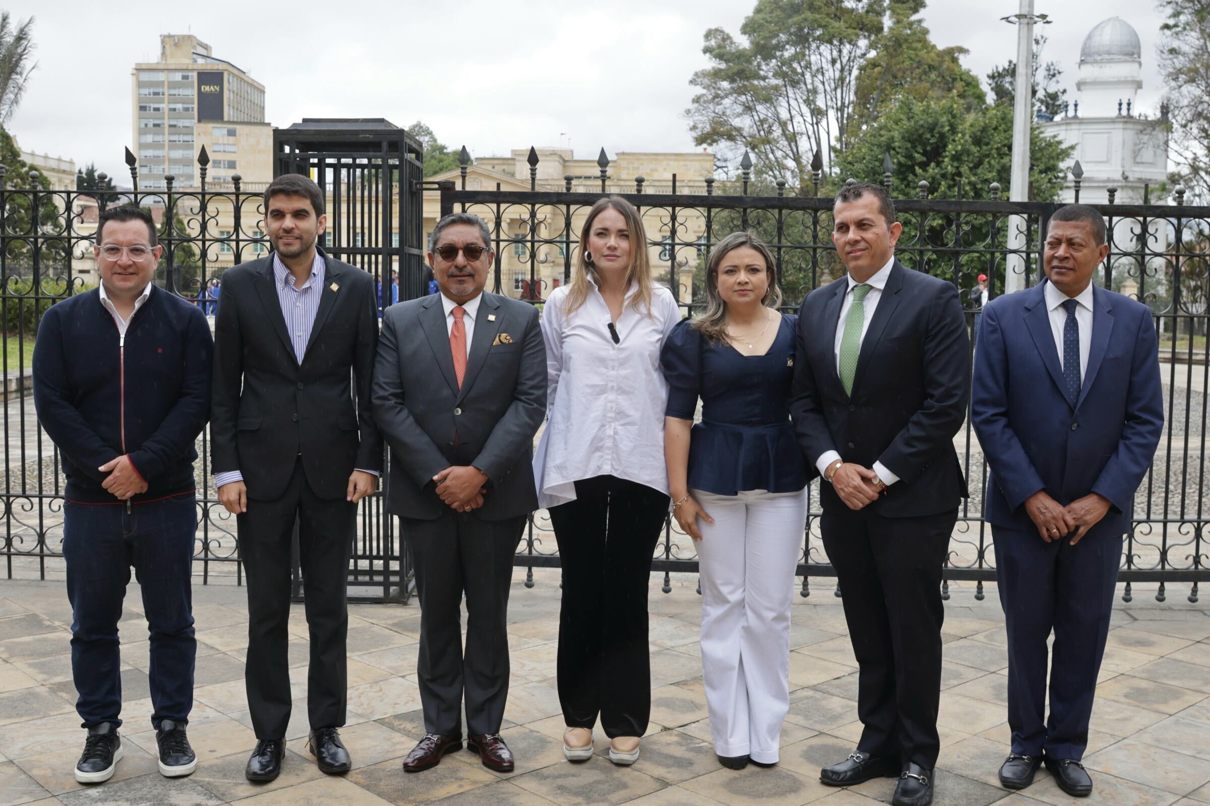 Rueda de prensa de la oposición sobre las misiones de censura