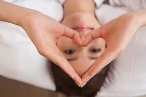 El máximo referente científico de los Estados Unidos, en materia de investigaciones cardiológicas, incorporó la medida de tener un buen sueño para la salud del corazón. Foto: Getty Images.