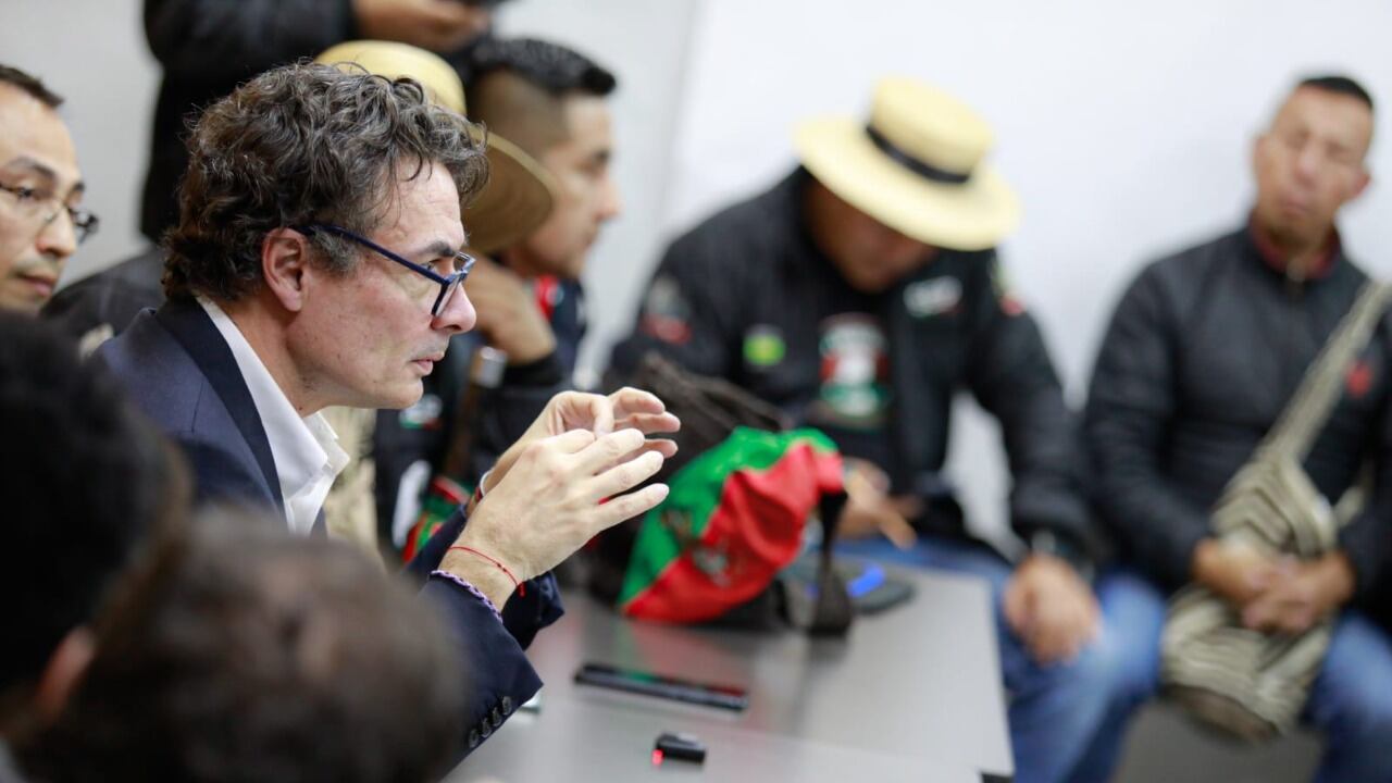 El ministro de Educación, Alejandro Gaviria, anunció ajustes en la inversión a comunidades indígenas.