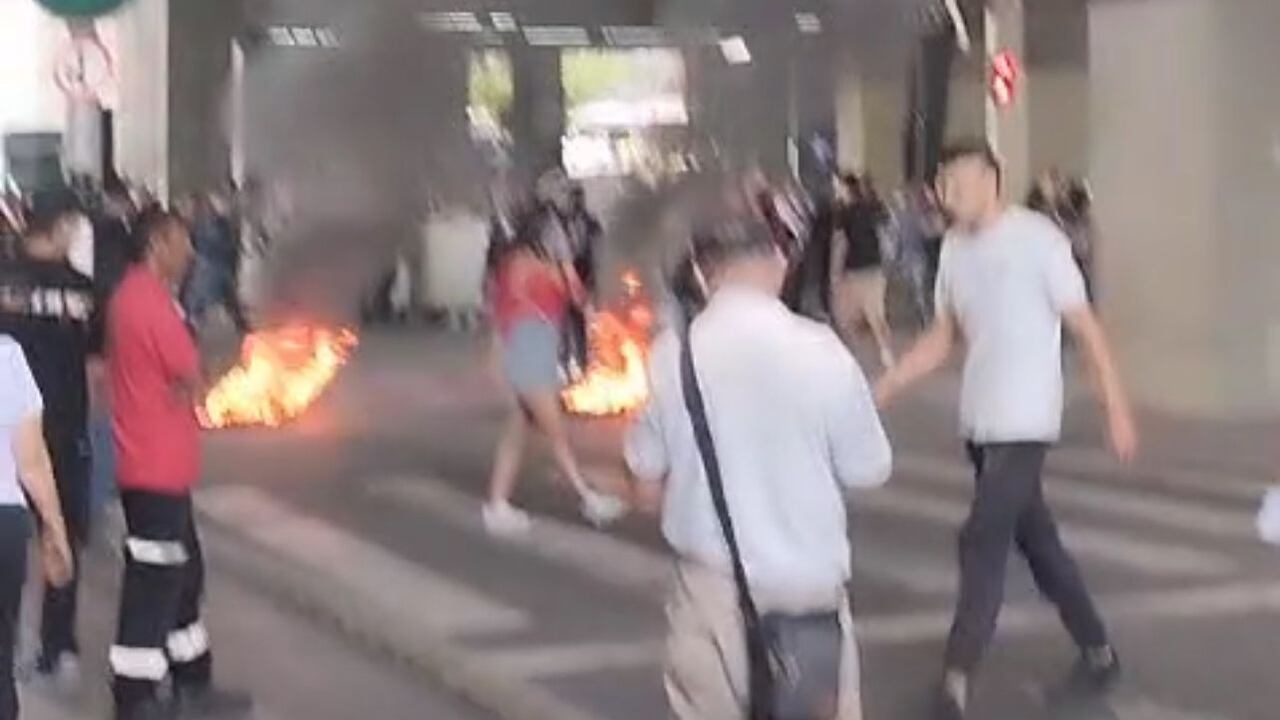 Desmanes en estación de San Antonio.