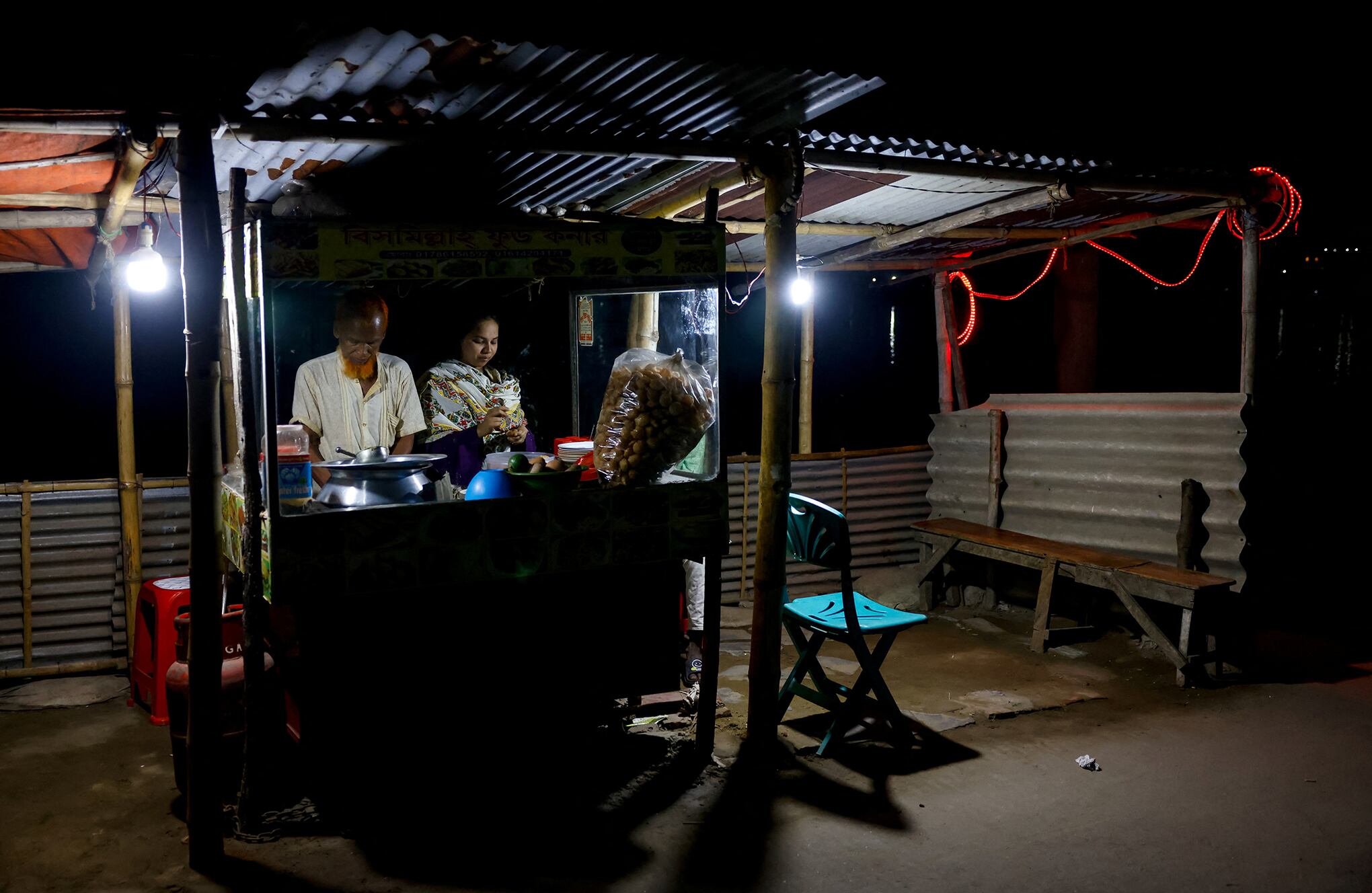 En imágenes : Viviendo a lo largo de un río 'muerto' en Bangladesh