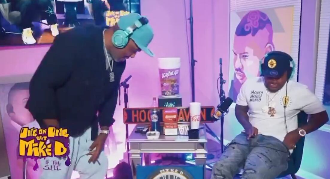 2LOW disparó en medio de una entrevista, por accidente.