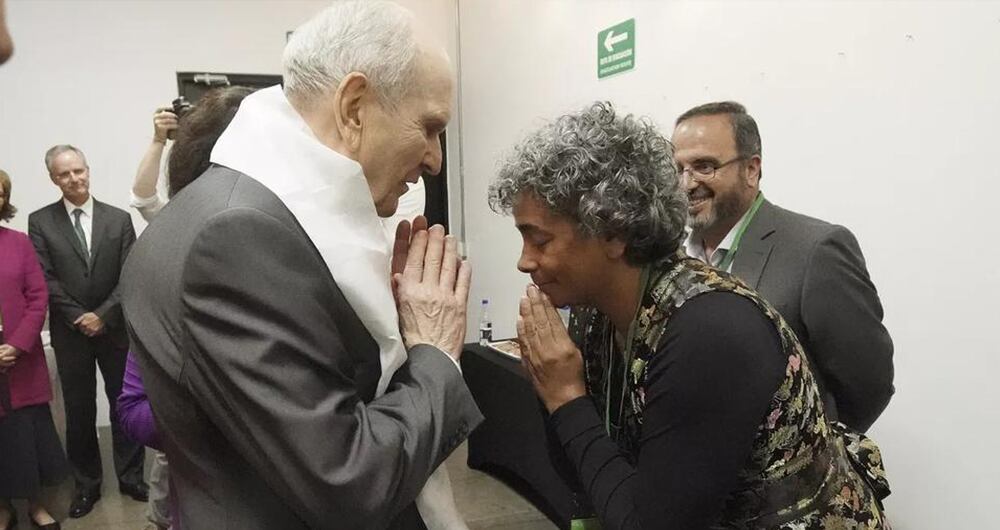 Olga Lucía Sierra Santos – Representante Budismo Guelupa en Colombia (Indo-Tibetano)