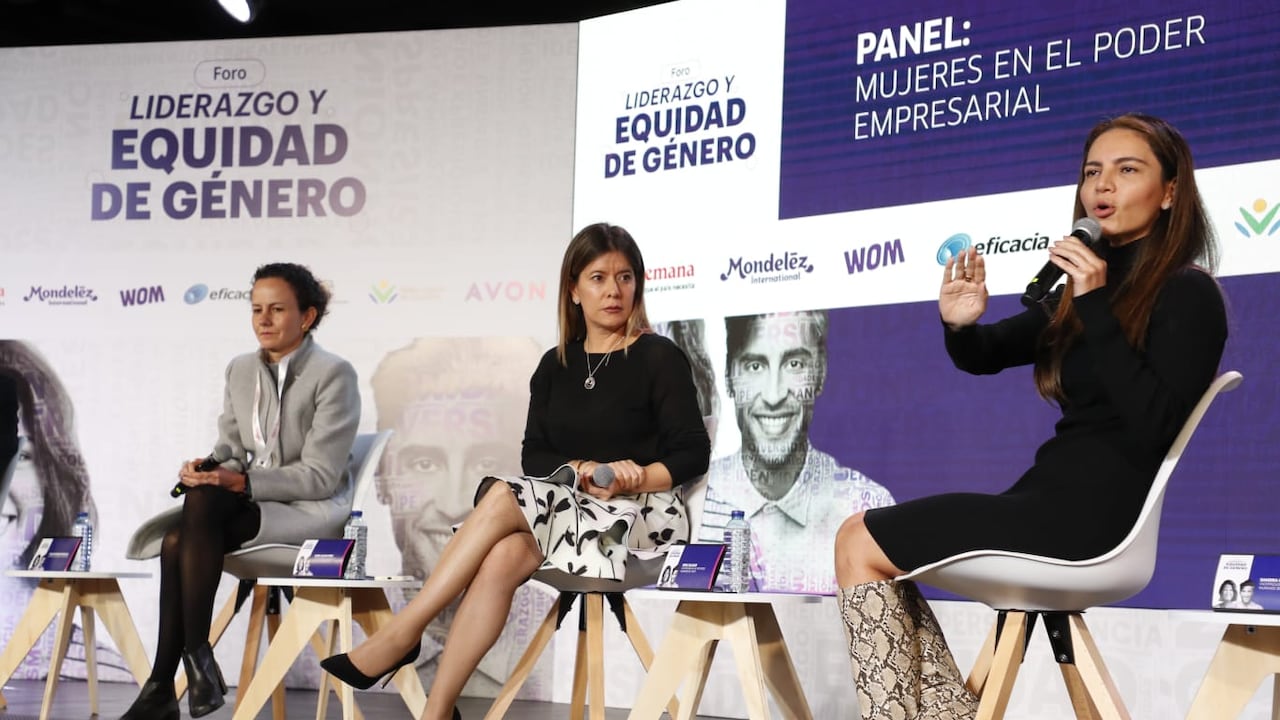 María Juliana Pérez, vicepresidenta ejecutiva (e) del Banco Agrario; Sonia Salazar, vicepresidenta de Recursos Humanos de Vanti; y Sandra Quitián, vicepresidenta de Valor Humano de WOM Colombia.