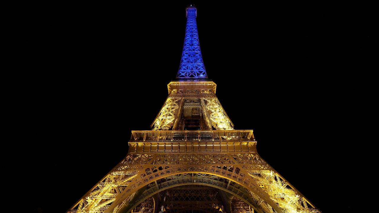 La torre Eiffel hace parte de lo más representativo en Francia.