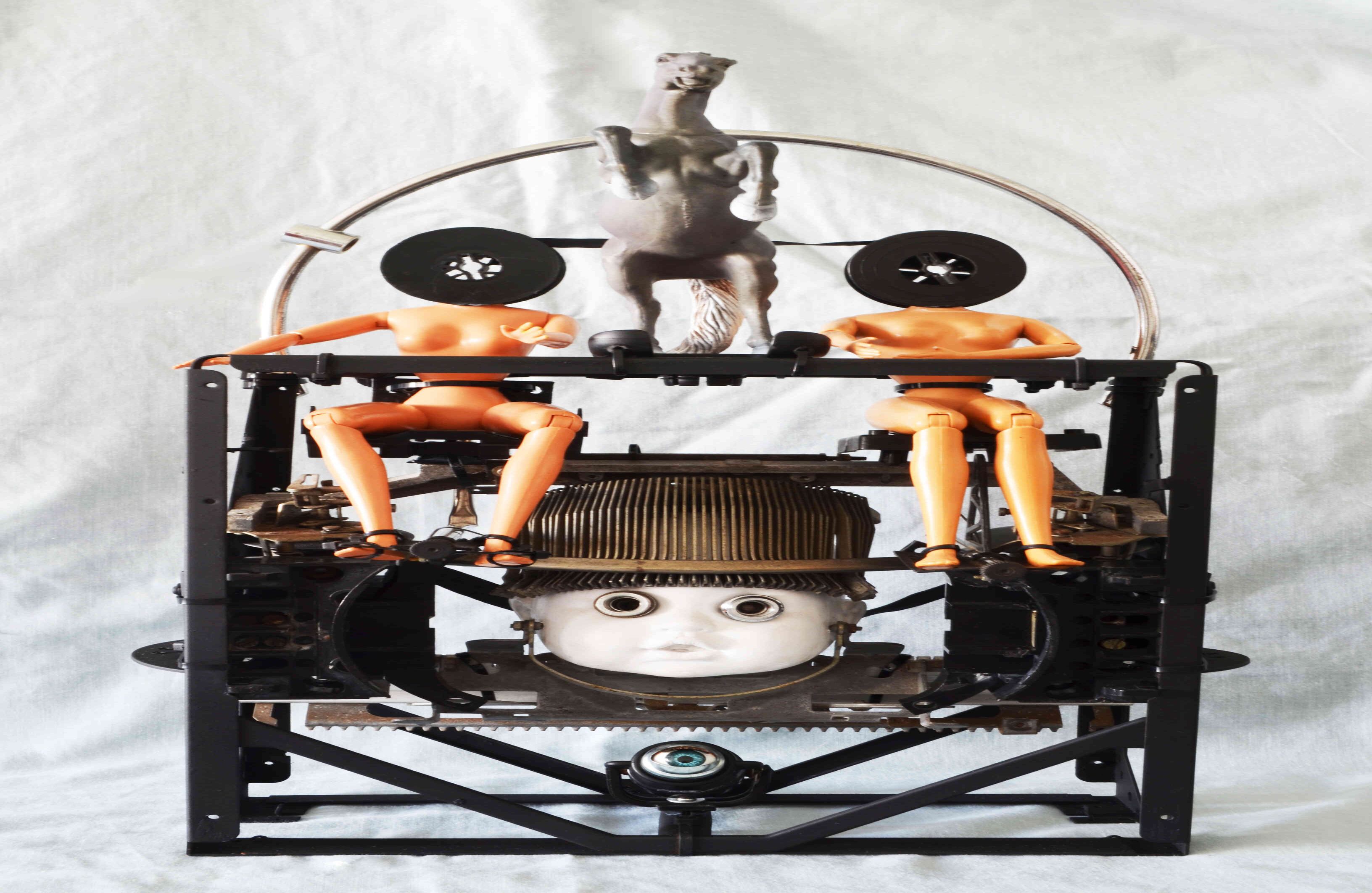 MÁQUINA DE LA MEMORIA II Guillermo Sánchez. Ensamblaje Escultórico.