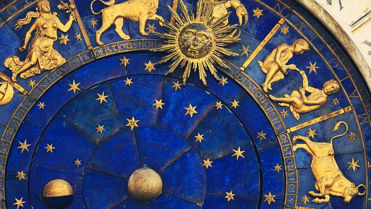 Algunos signos de fuego y agua son los más posesivos y celosos del zodiaco.