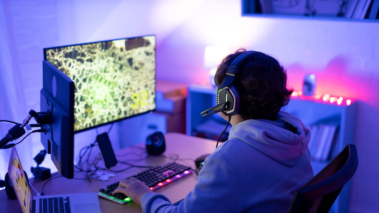 Los videojuegos diseñados con IA permiten tener una experiencia más inmersiva.