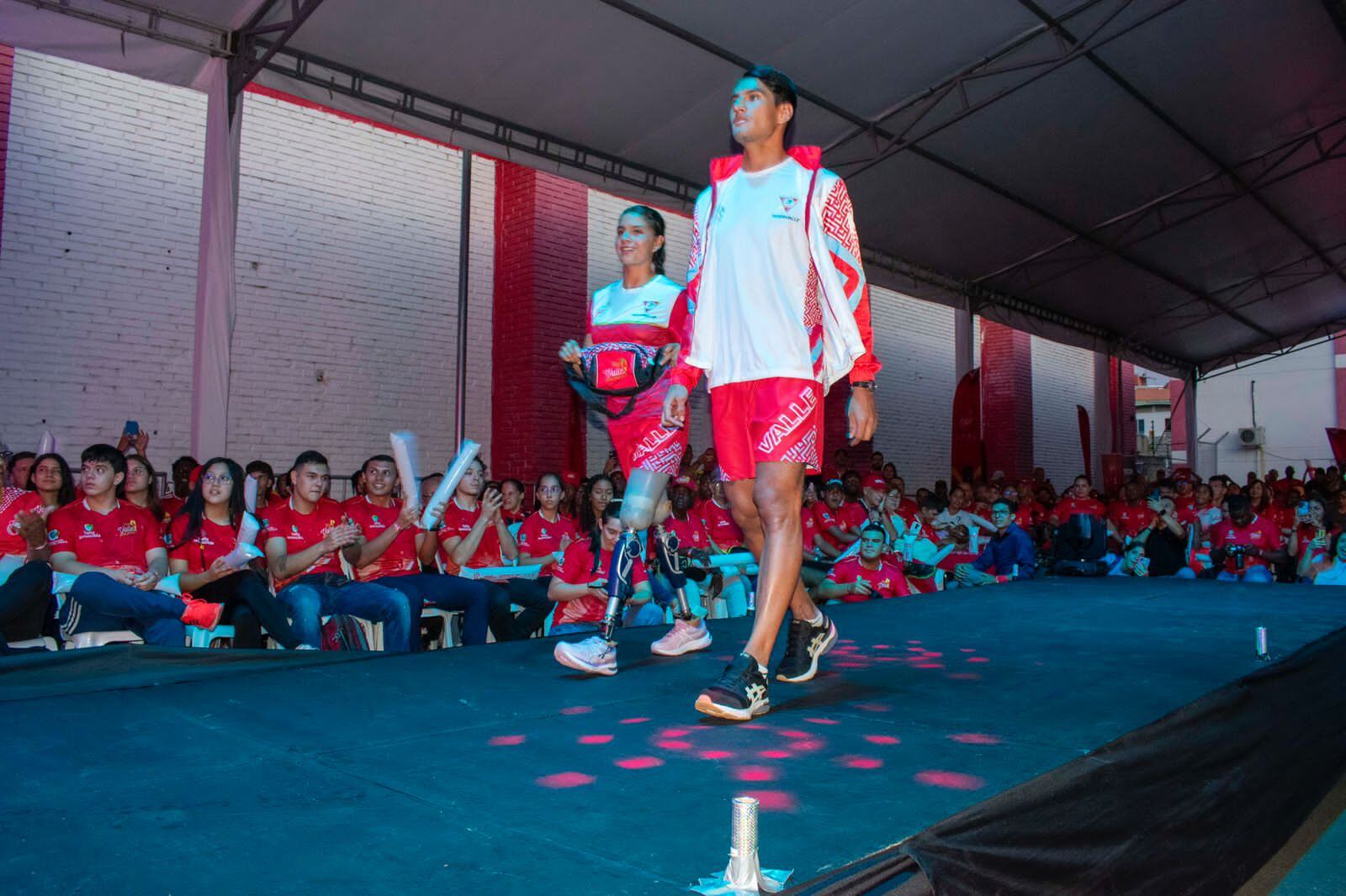 Presentación uniforme Valle Oro Puro