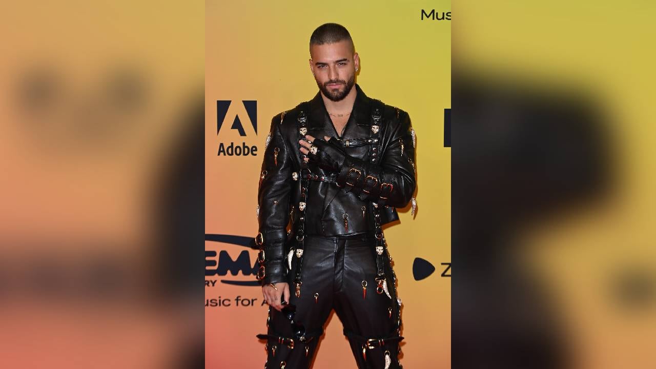 La noche de Maluma en los Europe Music Award no solo fue exitosa por el galardón, el paisa tuvo una presentación de la canción 'Mama Tetema', la cual interpretó con RayVanny. Foto: Twitter @mtvema.
