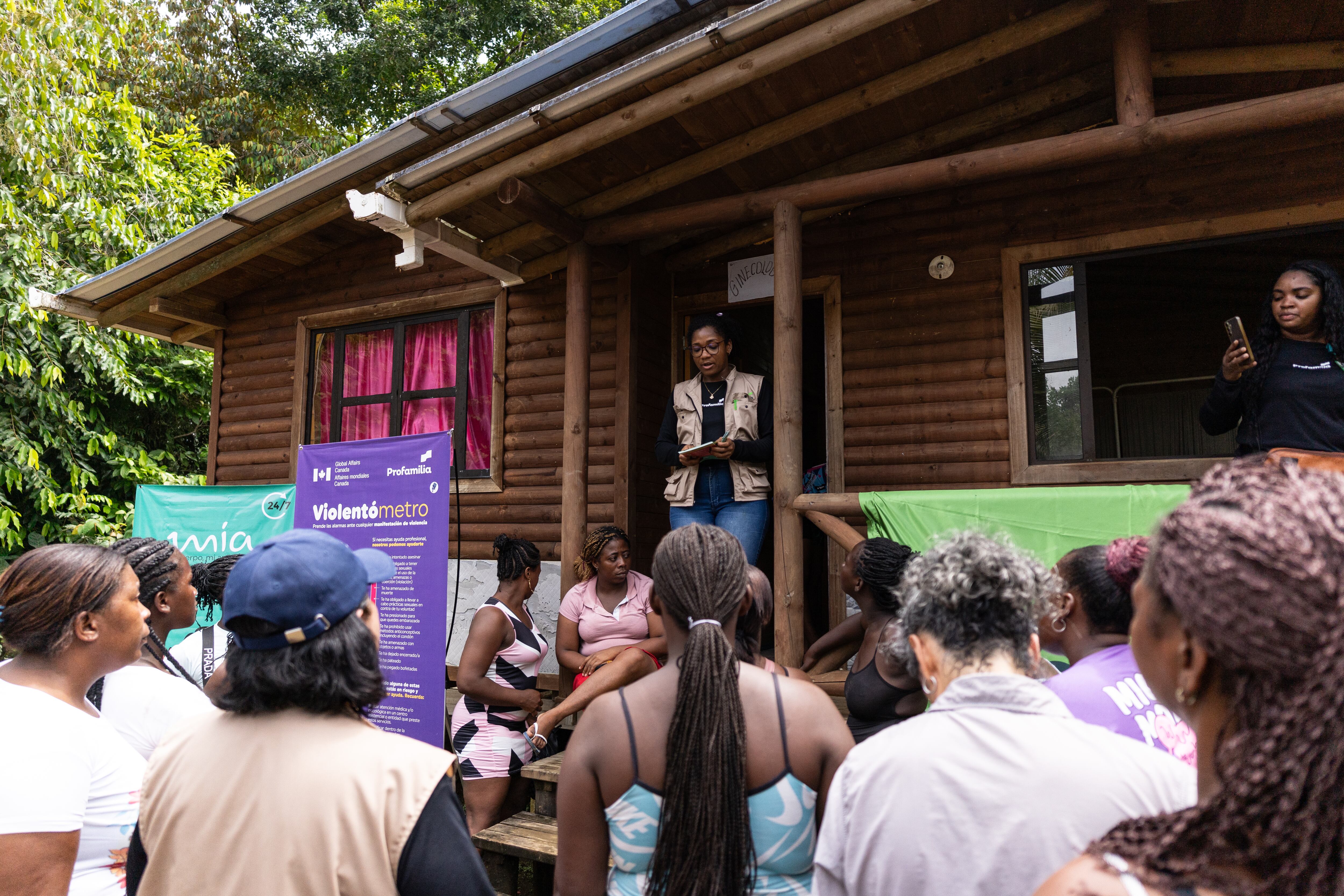 Profamilia llega al corazón de las comunidades, haciendo constante presencia como aliados y adaptando sus metodologías a los contextos locales.