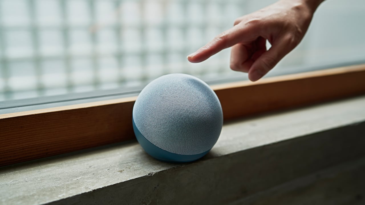 Los asistentes virtuales pueden sufrir errores temporales que afectan la experiencia del usuario.