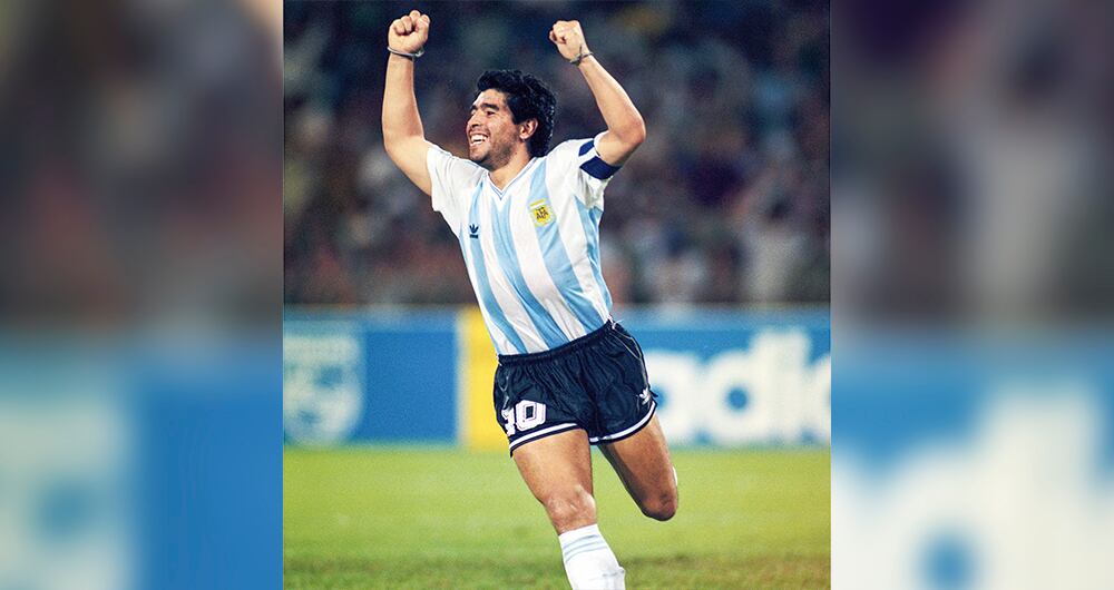  Lionel Messi ha tenido que soportar las comparaciones que constantemente le hacen con Diego Armando Maradona.