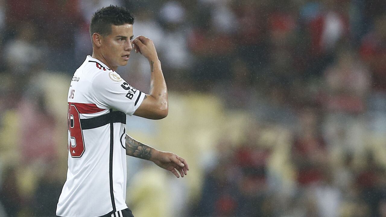 James fue titular con Sao Paulo en el duelo de local frente a Coritiba.