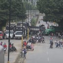 Bloqueos en el sector del Barrio El Palenque, en la via que comunica Bucaramanga con el Aeropuerto Internacional Palonegro, también se bloquea la zona industrial y se restringe la movilidad de cerca de 250 mil habitantes que viven en el municipio de Girón, Norte de Santander