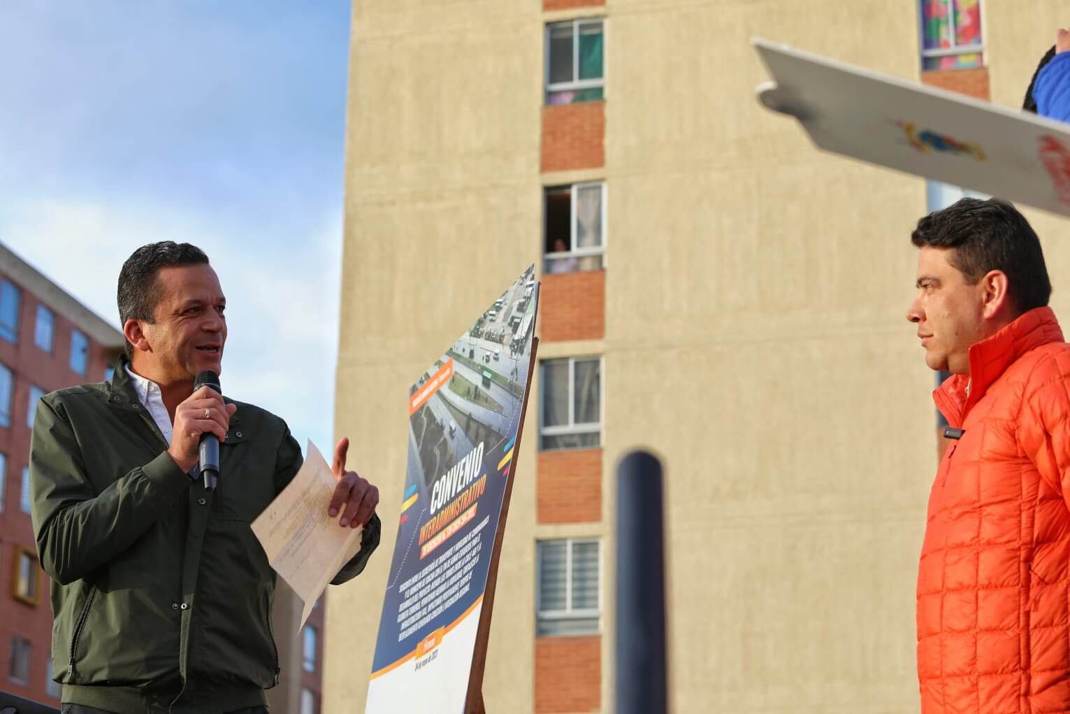 Alcalde de Soacha, Juan Carlos Saldarriaga, y el gobernador Nicolás García