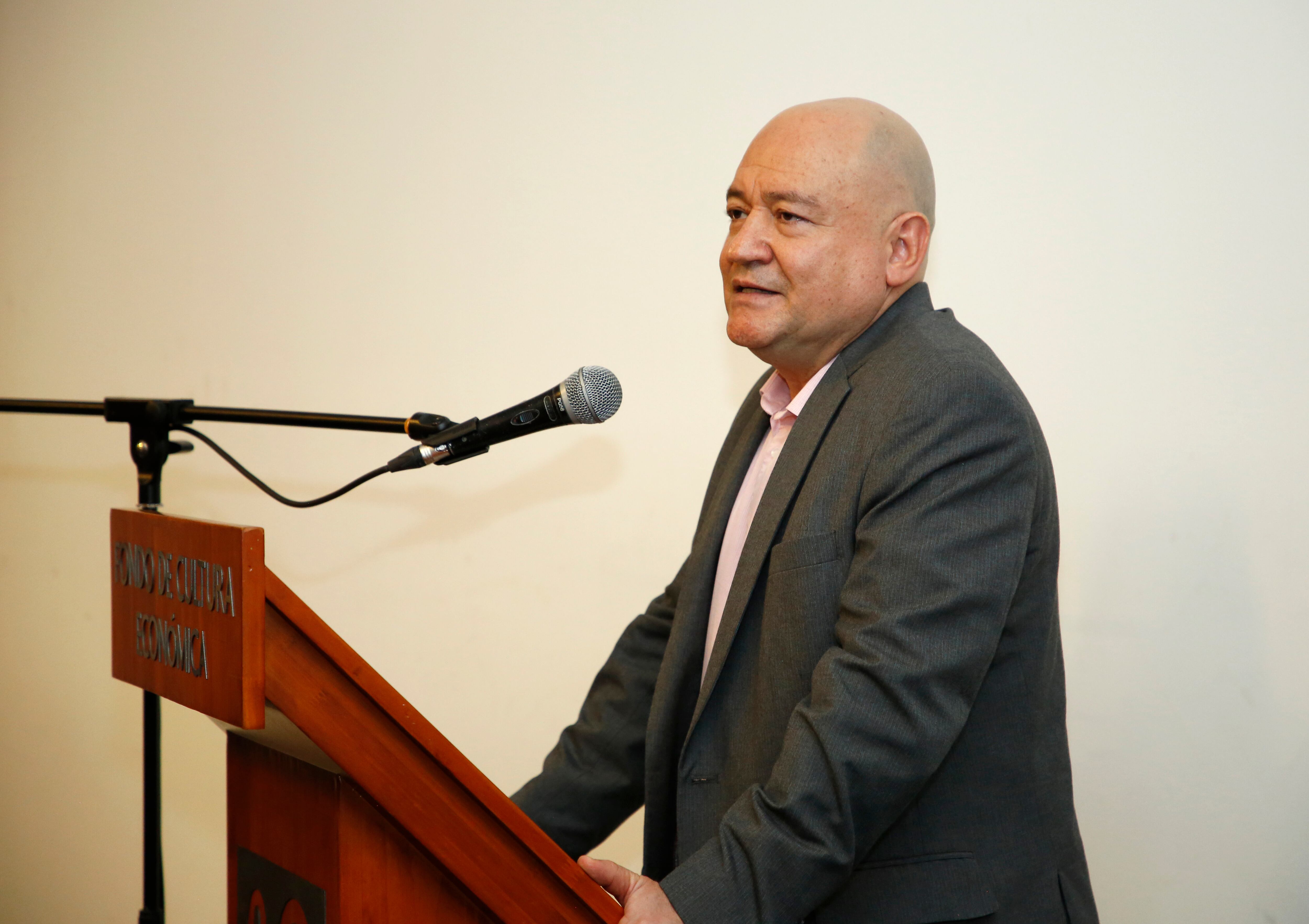 Carlos Antonio Lozada
 'papeleta por la paz' arranca iniciativa para defender el acuerdo
Exnegociadores, congresistas y académicos lanzaron la iniciativa Defendamos la Paz
Bogota feb 20 2019
Auditorio Porfirio Barba Jacob del Centro Cultural Gabriel García Márquez